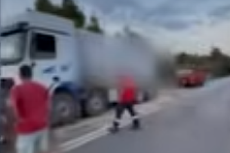 Porodični odmor pretvorio se u horor: Otac, majka i beba poginuli u jezivom sudaru na Halkidikiju (FOTO)