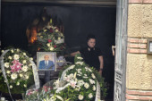 Sahrana Andrije Bajića: Ćerke i Mala Cana u kapeli primaju saučešće