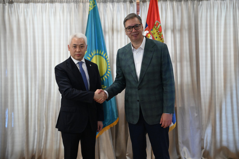 Važan sastanak u Predsedništvu: Vučić primio ambasadora Kazahstana u oproštajnu posetu! (FOTO/VIDEO)
