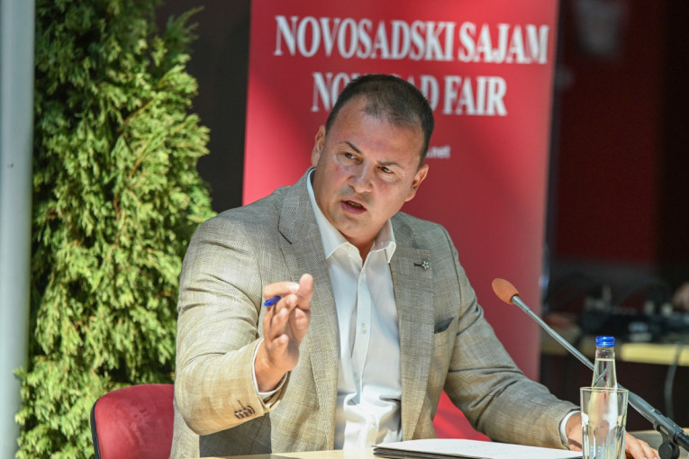 Podrška spasiocima: Novosadski sajam donirao vozilo Organizaciji za traganje i spasavanje!