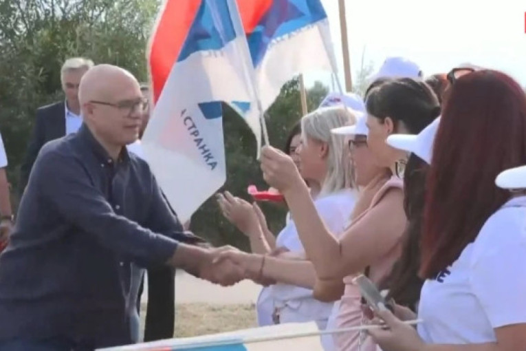 Lider naprednjaka Vučević poslao moćnu poruku iz Male Plane: "Budite na pravoj strani, biramo budućnost Srbije"