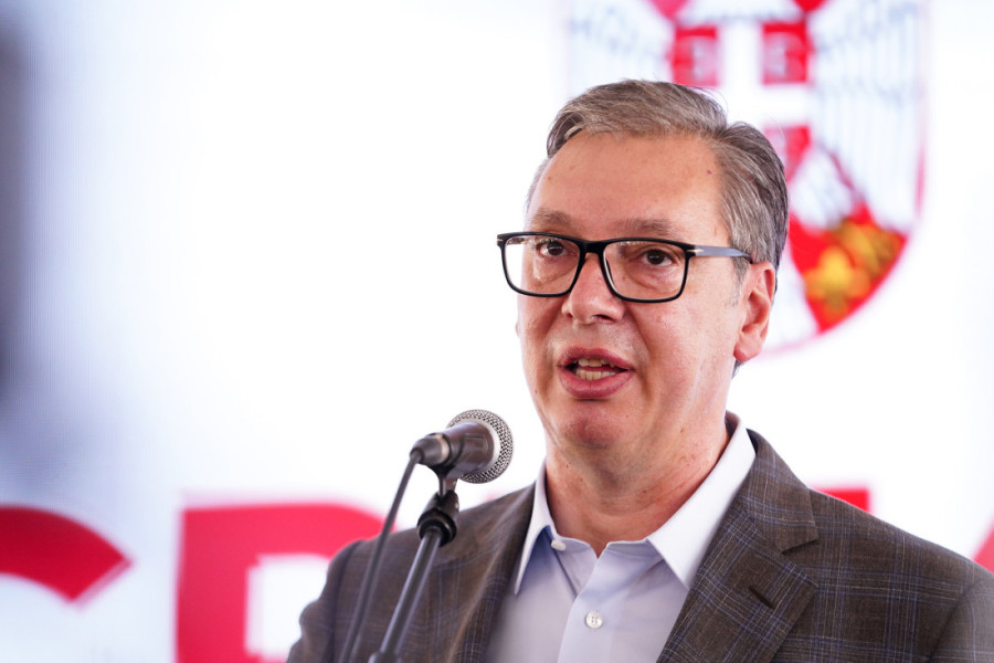 Vučić u Lapovu: Pred nama je veliki ispit, vreme je da jednom zauvek završimo priču o rušenju Srbije i budemo ujedinjeni! (FOTO/VIDEO)