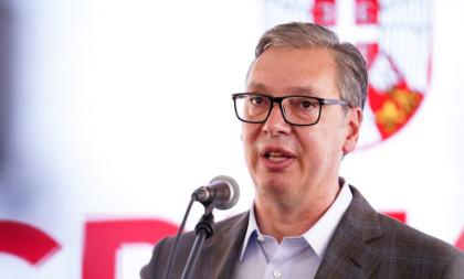 Vučić čestitao premijeru Bernamu: Uveren sam da ćemo nastaviti unapređenje odnose