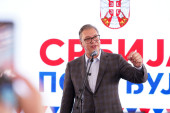 Vučić iz Lapova najavio velike vesti: Država ulaže milione, stižu jeftiniji lekovi i nove isplate, poslao i važnu političku poruku