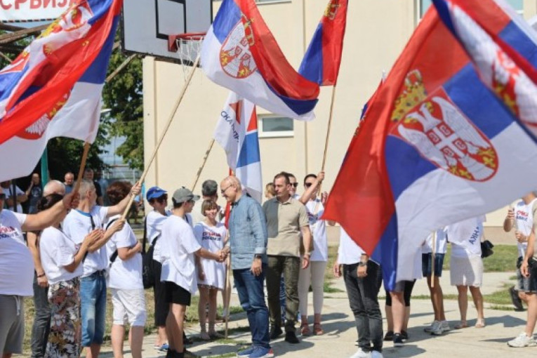 Izbori imaju sudbonosni značaj! Vučević iz sela Ribare poručio: "Srbija je iznad svih nas i zato moramo da se ujedinimo!"