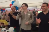 Milenko Jovanov u Dragačevu u pobedničkoj poseti "Srbija pobeđuje": Latio se mikrofona, narod zapevao sa njim! (VIDEO)