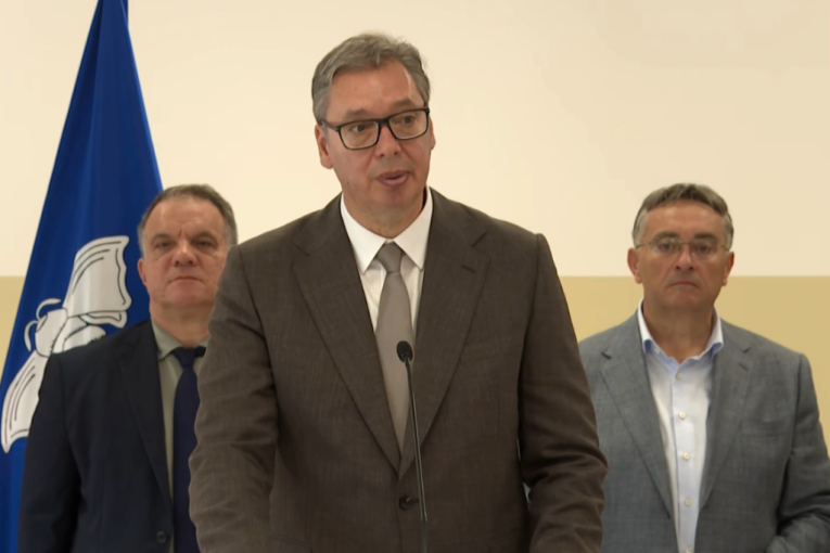"Dok sam nešto u državi, neću dati da se to ugasi" Vučić najavio veliki projekat i subvencije: "Oni nisu kritična masa, već divni ljudi"