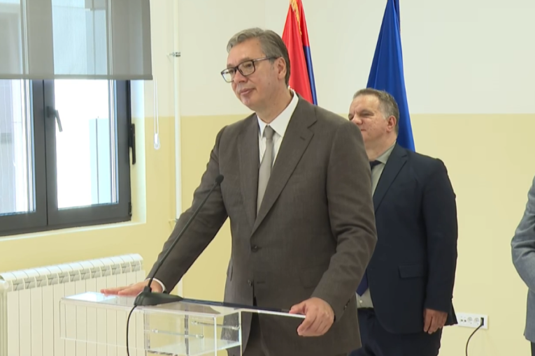 "Dok sam nešto u državi, neću dati da se to ugasi" Vučić najavio veliki projekat i subvencije: "Oni nisu kritična masa, već divni ljudi"
