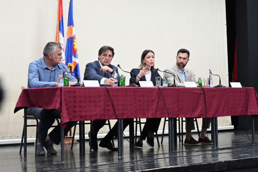 Stiže infrastrukturni preporod, održan Info dan o zapošljavanju u Vojsci Srbije! Mesarović poručila: Prijavite se odmah!