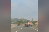 Neverovatni snimci sa Miloša Velikog: Vozač BMW-a preticao sve zaustavnom trakom (VIDEO)