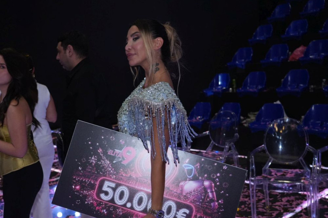 Aneli Ahmić, rani radovi! Ovako su ona i sestra Sita izgledale dok su maštale o velikoj slavi (FOTO)