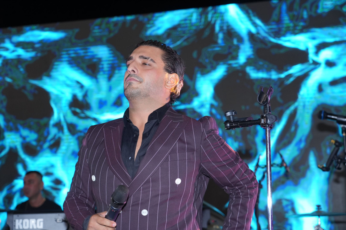 "Zar i ti ovako rano da odeš..." Darko Lazić skrhan bolom (FOTO)