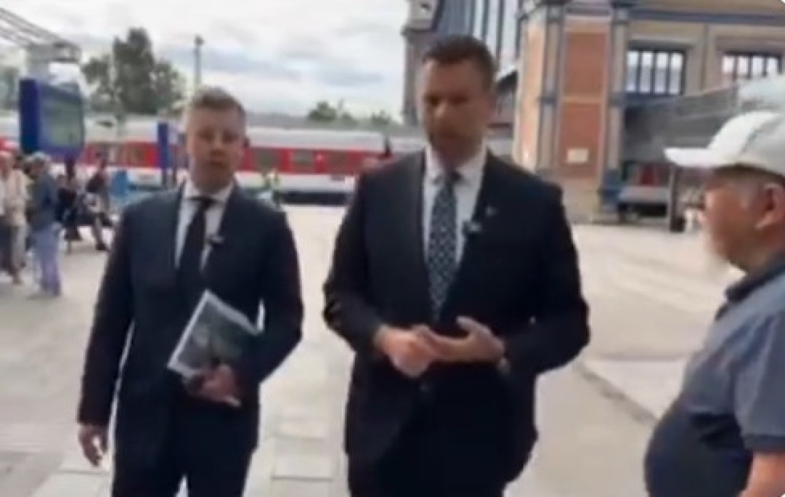 Zbog četvorke iz fizičkog napravila haos u školi, udarila direktorku! Sud kaznio majku