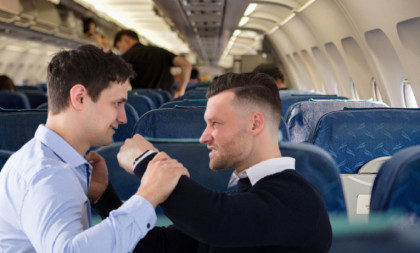 Zakasnio na avion pa napravio haos! Lažno dojavio bombu, a onda se mrtav hladan vratio na aerodrom