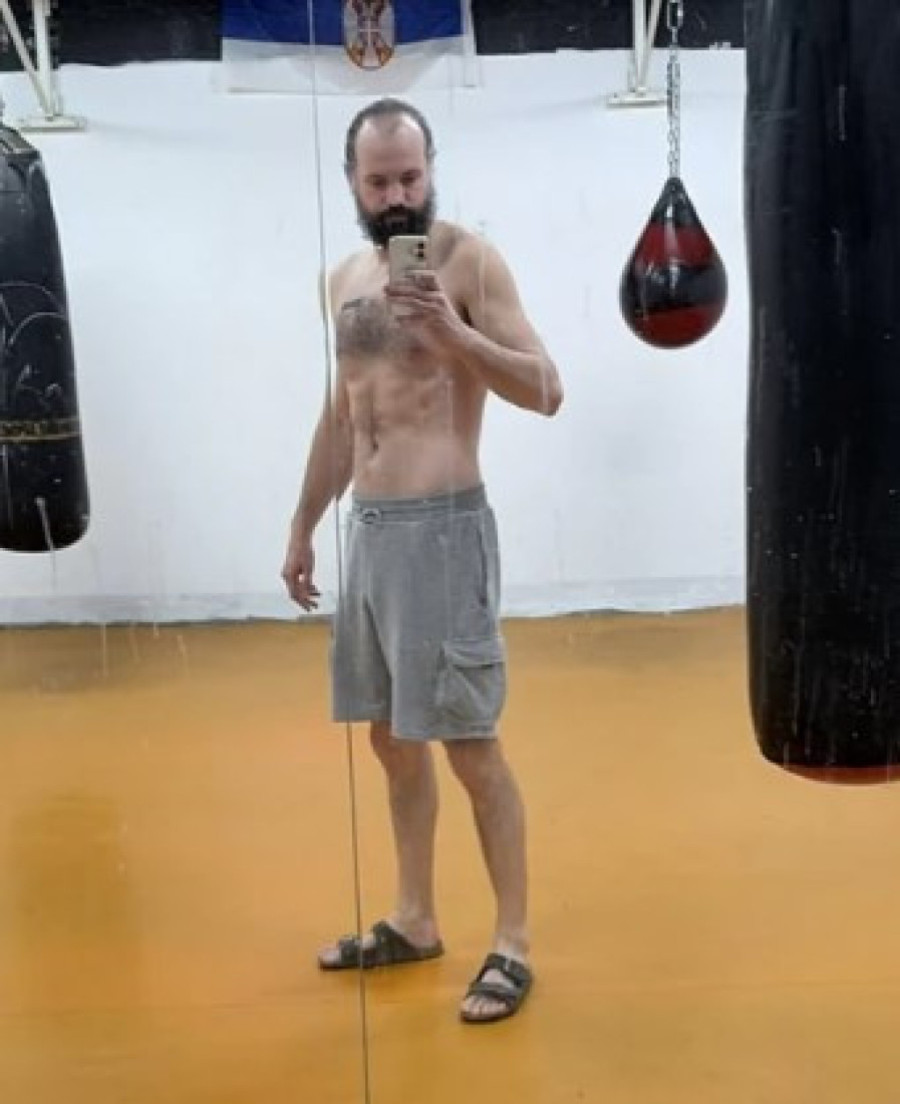 Haos na Banjici: Poznati influenseri se potukli na ulici