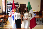 Tamara Vučić u Meksiku: Otvorena izložba o ugroženim srpskim spomenicima (FOTO)