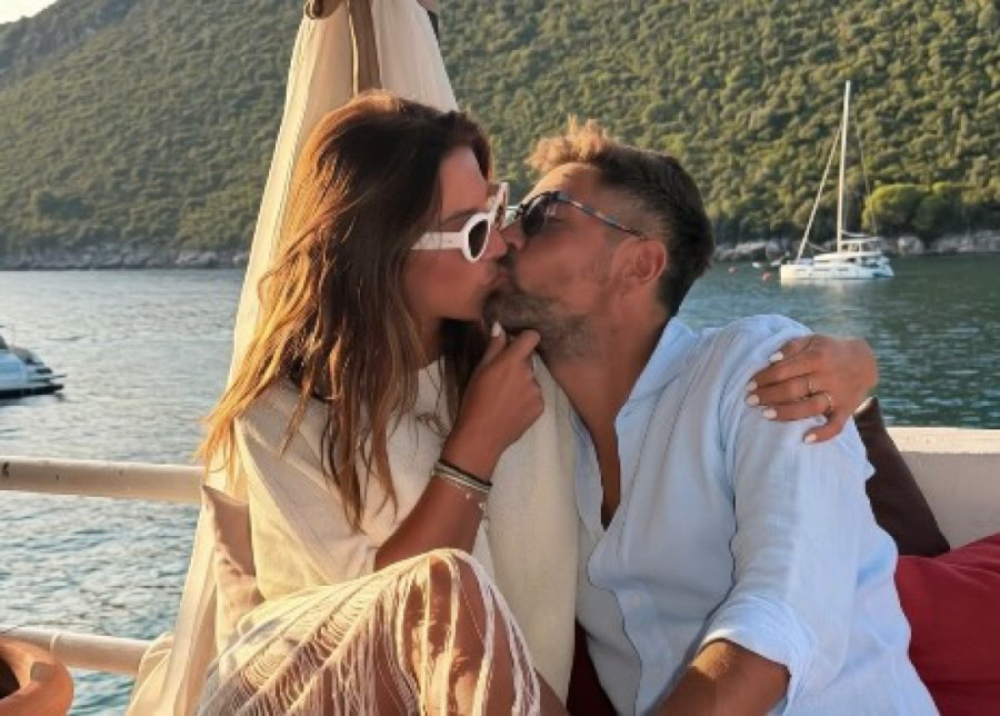Ena Popov objavila vruće fotke sa jahte: Pokazala telo na pragu pete decenije (FOTO)
