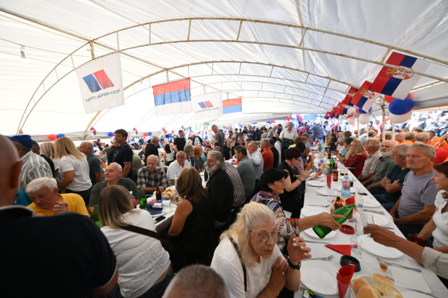Predsednik najavio milijardu evra za Zapadnu Srbiju: Kreću tunel Kadinjača, ZC Užice i novi putevi! (FOTO/VIDEO)