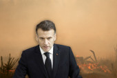 "Obnovićemo sve, bićemo uz narod koliko god bude trebalo!" Makron se hitno oglasio usred vatrenog pakla!