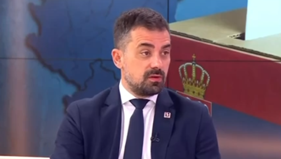Policija privela blokadera iz Loznice! Pretresen stan, oduzet telefon, tereti se za ugrožavanje sigurnosti! (VIDEO)