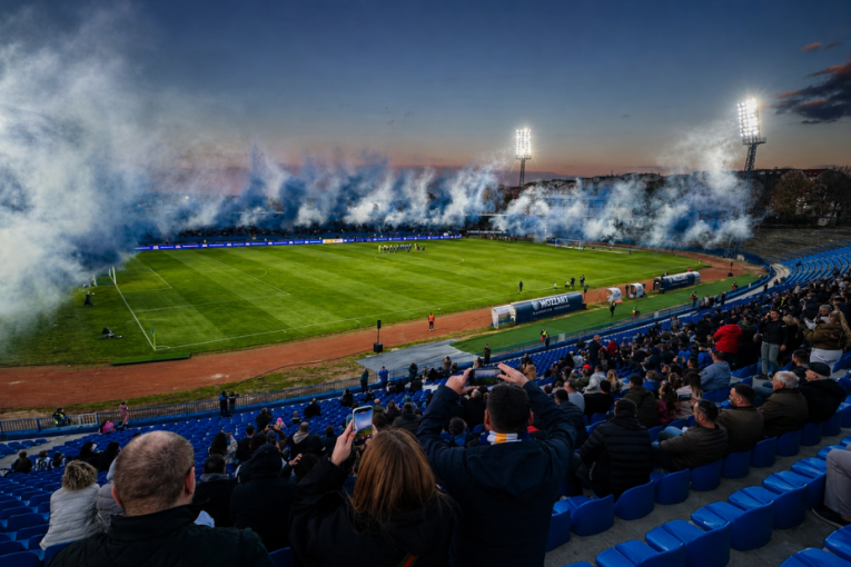 FIFA kaznila još jedan srpski klub: Zabranjena registracija novih igrača do izmirenja dugovanja!