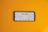 Dovoljan je samo pogled u kameru: Google omogućava pristup nalogu pomoću kratkog snimka