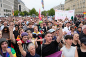 Reke ljudi preplavile Amsterdam! Posle krvavog napada sve oči uprte u najveći Prajd godine