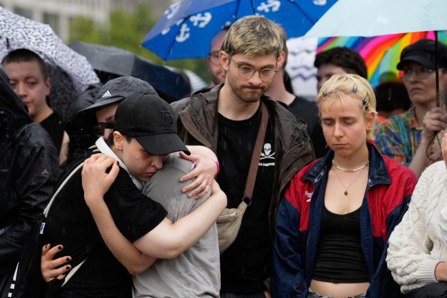 Reke ljudi preplavile Amsterdam! Posle krvavog napada sve oči uprte u najveći Prajd godine