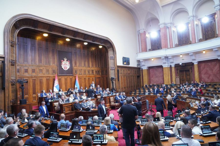 Počela vanredna sednica Skupštine o nepoverenju Vladi Srbije