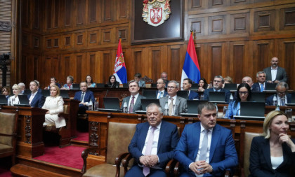 Skupština Srbije: Mali matirao Aleksića činjenicama! Dačić pustio snimak zvučnog topa u SAD!