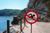 Srbin se utopio na plaži kod Budve: Kupalište bilo zatvoreno, staza zaključana!