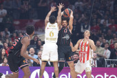 Amerikanac promenio klub: Efes predstavio novog člana!