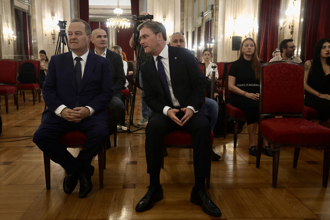 Odlazak simbola jedne ere: Komemoracija povodom smrti Olivere Katarine (FOTO/VIDEO)