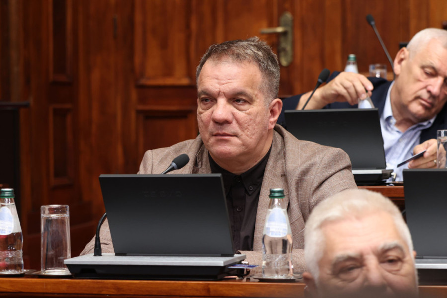 Početna plata nastavnika sada je 114.000 dinara: Oglasio se ministar prosvete pred početak školske godine