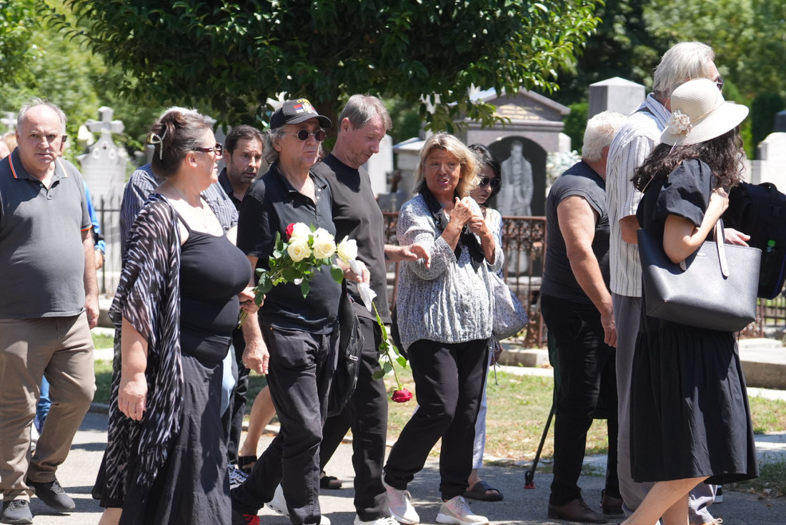 Zbogom, Olivera Katarina: Sahranjena velika srpska diva (FOTO/VIDEO)