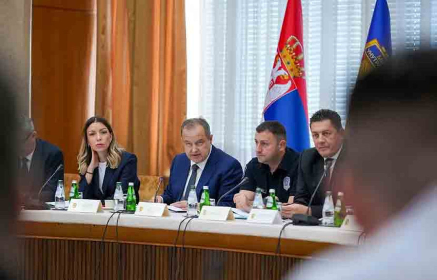 Dunav na istorijskom minimumu, država digla uzbunu: Vanredni štab doneo hitne mere!