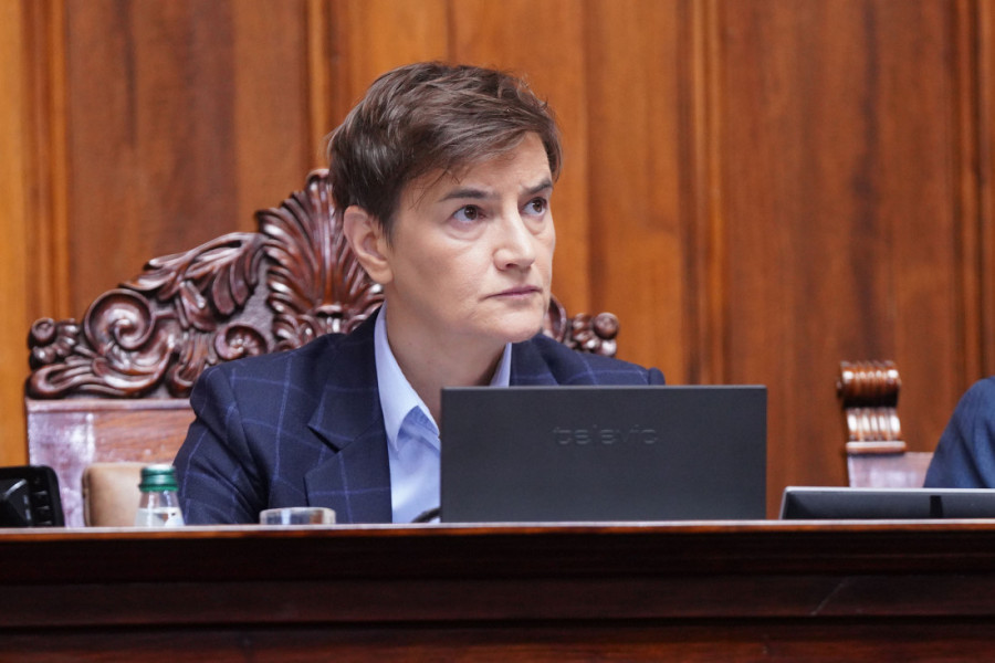 Brnabićeva rasturila Ružića! Sasula mu sve u lice: "Prevrtljiv je, nema ni politiku ni principe!"