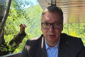 Predsednik Vučić postavio pitanje opoziciji i poručio: Čekam odgovor (VIDEO)