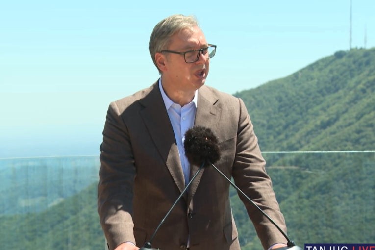 Otvoren stakleni vidikovac na Kablaru! Vučić: Ovo je promenjena Srbija, ovo je EXPO (FOTO/VIDEO)
