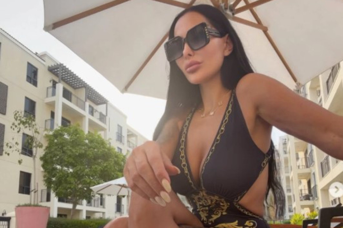 Sita Ahmić pokazala pokazala telo u petoj deceniji: Anelina sestra usijala mreže! (FOTO)