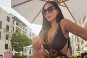Sita Ahmić pokazala pokazala telo u petoj deceniji: Anelina sestra usijala mreže! (FOTO)