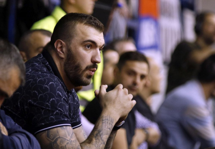 Zvanično se razveli Violeta i Nikola Peković! Bivša žena proslavljenog košarkaša samo je jedno imala da poruči