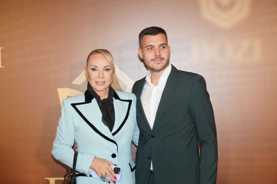 Kako se tačno slažu Brena i nova Viktorova devojka? Evo šta se dešava u porodici Živojinović!