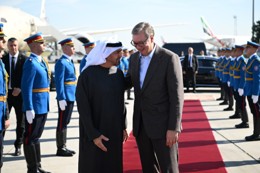 Vučić ispratio Bin Zajeda iz Beograda: Ova poseta otvara novo poglavlje u odnosima Srbije i UAE (FOTO/VIDEO)
