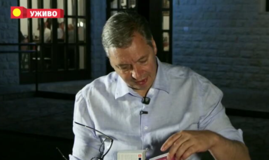 Oglasio se Vučić, najavio i značajno povećanje plata i penzija!