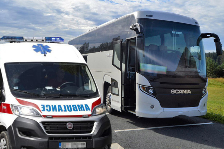 Drama na povratku iz Grčke: Ženi (40) pozlilo u autobusu, preminula na odmorištu kod Predejana