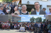 Vučić ugostio meštane u porodičnoj kući u Čipuljiću! (FOTO/VIDEO)