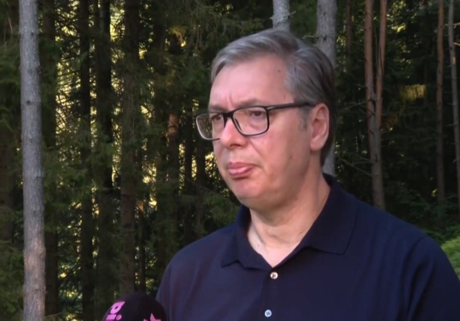 “Svima im je ista meta - kako skinuti glavu Vučiću” Predsednik se oglasio iz Mrkonjić grada! (FOTO)
