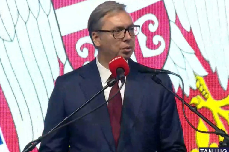 Eparhija budimljansko-nikšićka zahvalila Vučiću: Litije su sačuvale jedinstvo SPC u Crnoj Gori!