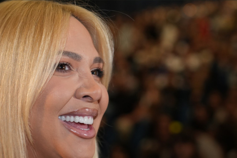 "Nije lako, ali razumeće kad poraste": Milica Todorović prvi put o partneru i bebi posle drame – "Dobro se snalazi"